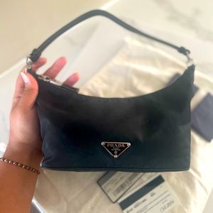 Authentic. Early 2000s. Prada Tessuto Sirio Pochette.